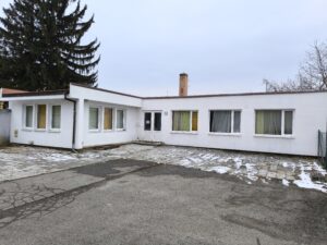 Klubovna exteriér